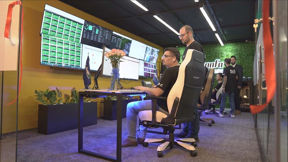 پشتیبانی 24 ساعته و مرکز کنترل کیفیت noc میزبان فا